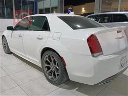 كرايسلر 300